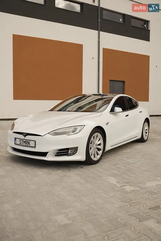 Tesla Model S
