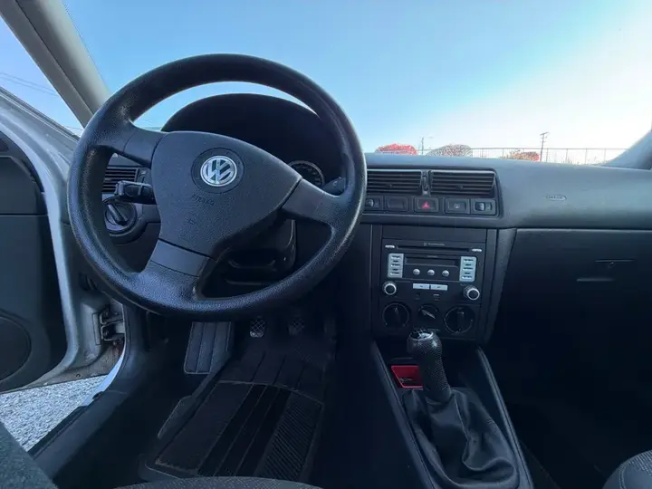 Volkswagen Golf 2008 photo 5