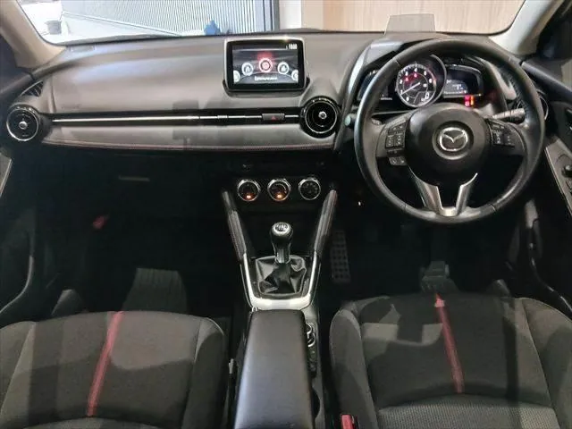 Mazda Demio 2014 photo 3