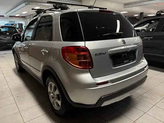 Suzuki Sx4 2011 photo 4