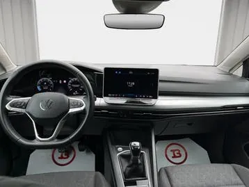 Volkswagen Golf 2024 photo 2