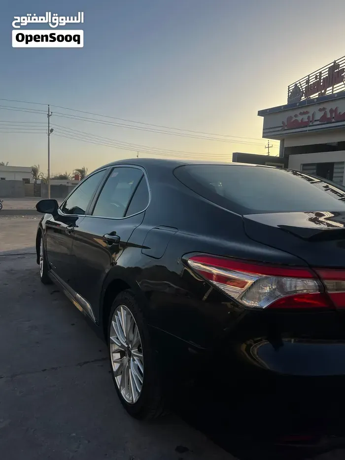 Toyota Camry 2018 photo 3