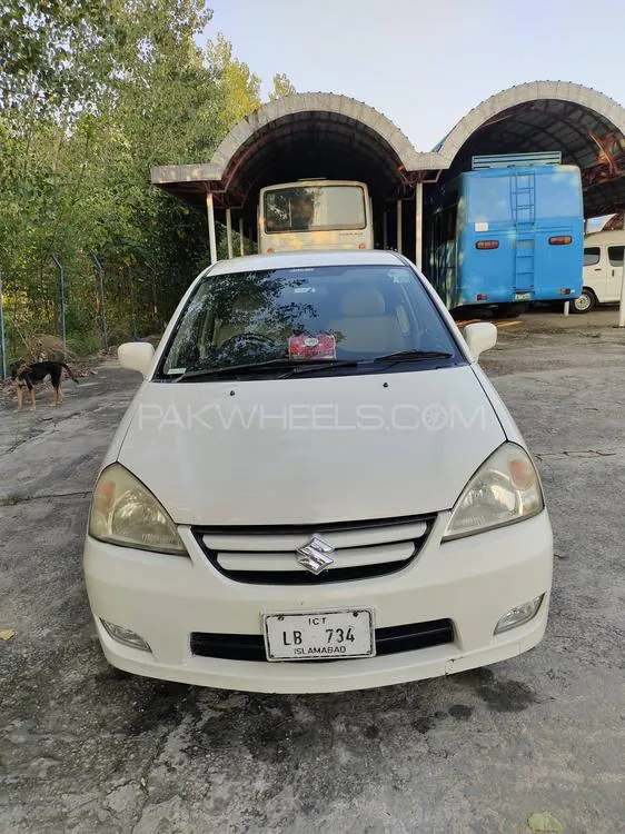 Suzuki Liana