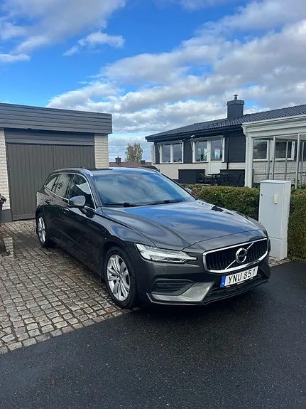 Volvo V60 2019 photo 2
