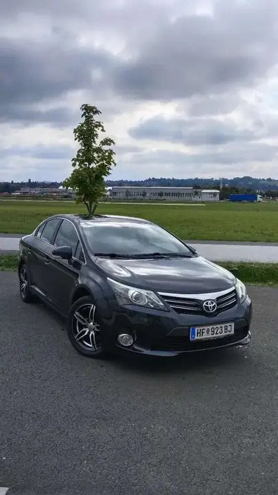 Toyota Avensis 2012 photo 3