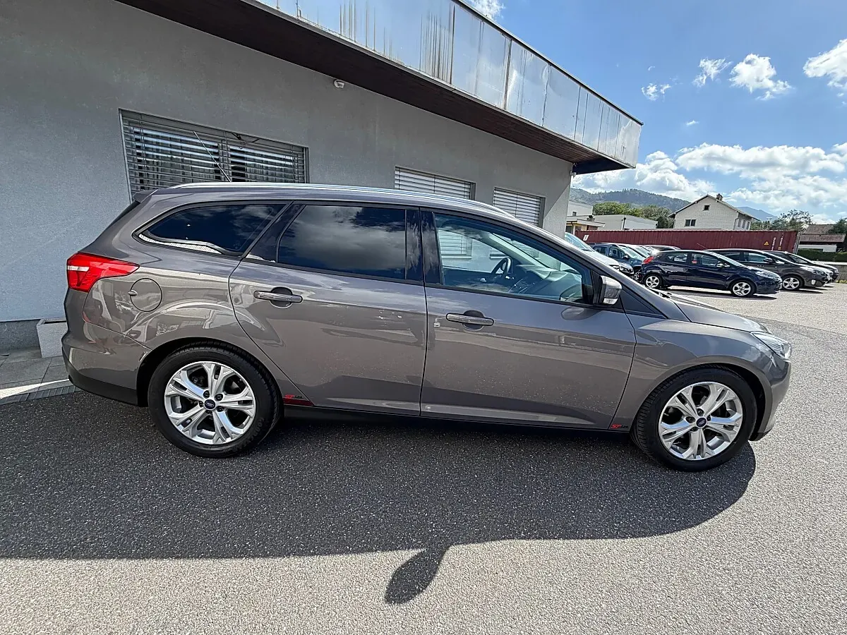 Ford Focus 2015 photo 3