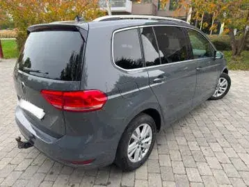 Volkswagen Touran 2022 photo 3