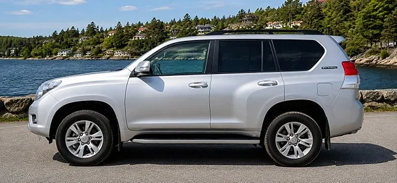 Toyota Land Cruiser 2012 photo 3