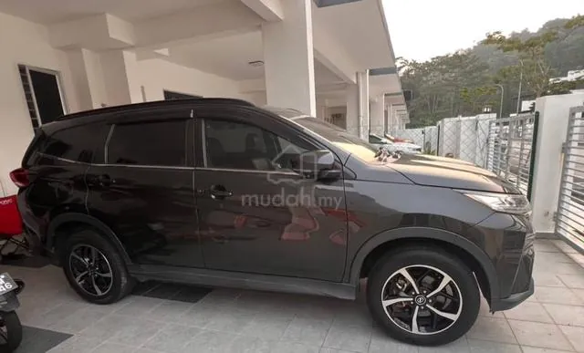 Perodua Aruz