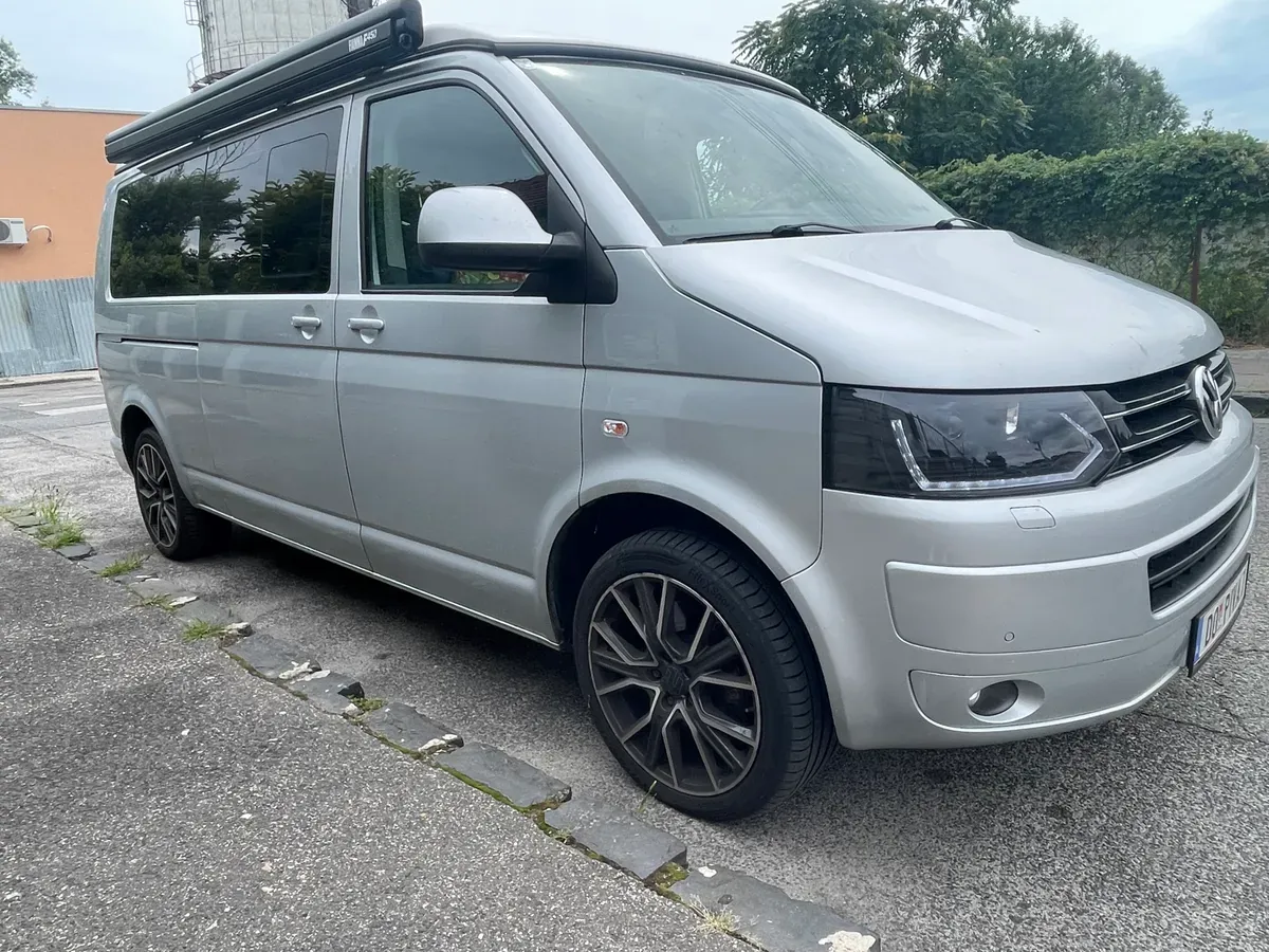 Volkswagen T5 2011 photo 3
