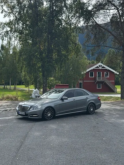 Mercedes-Benz E220 D 2012 photo 2