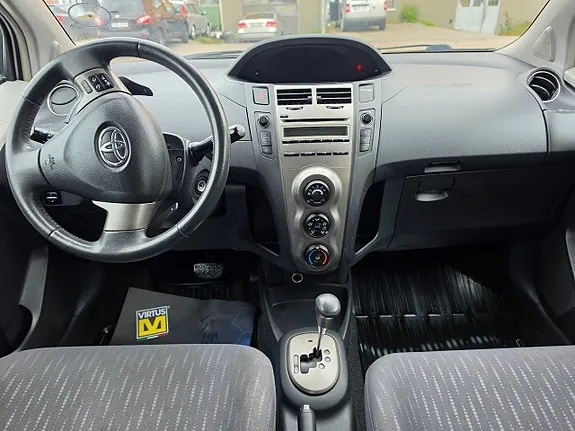 Toyota Yaris 2009 photo 5