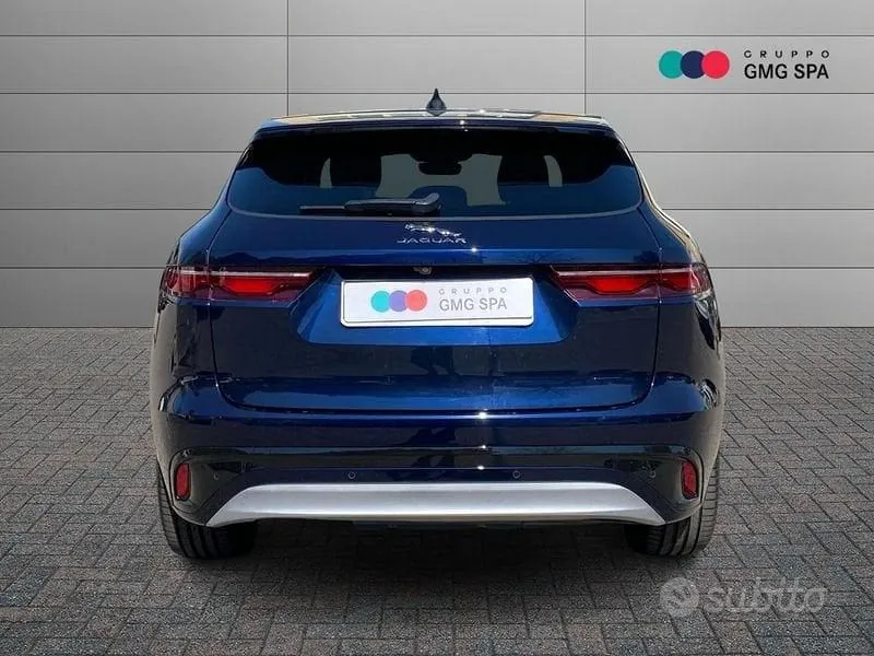 Jaguar F-Pace 2024 photo 4