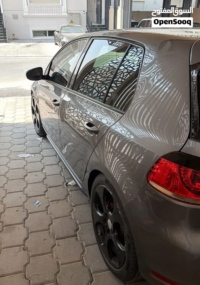 Volkswagen Golf Gti 2012 photo 2