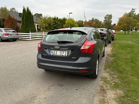 Ford Focus 2013 photo 4