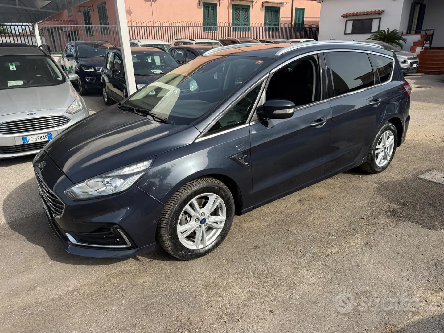 Ford S-Max