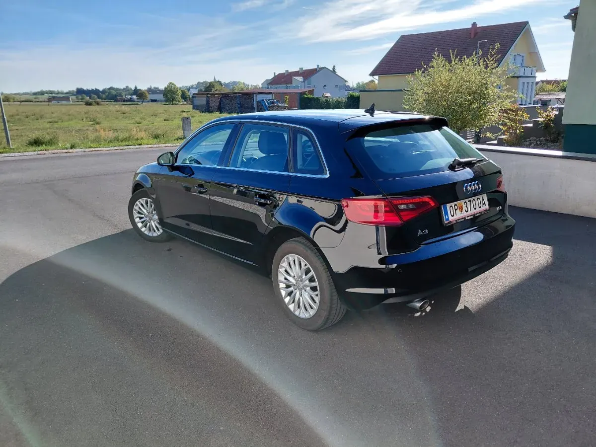 Audi A3 2015 photo 3