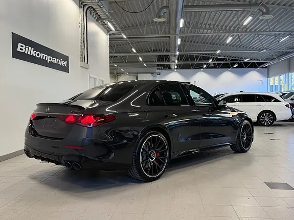 Mercedes-Benz E53 2027 photo 3