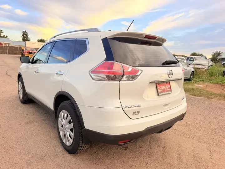 Nissan Rogue 2015 photo 4