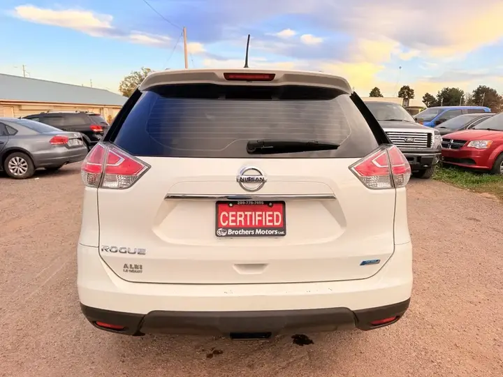 Nissan Rogue 2015 photo 5
