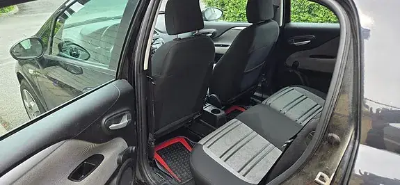 Fiat Punto Evo 2011 photo 4