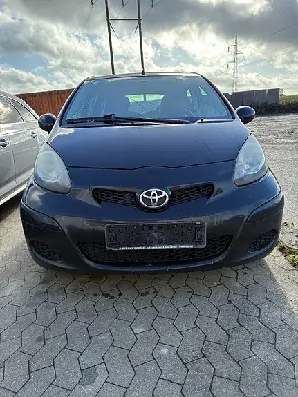 Toyota Aygo 2011 photo 2