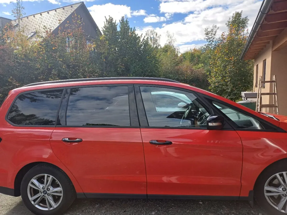 Ford Galaxy 2017 photo 3