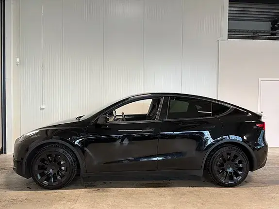 Tesla Model Y 2023 photo 5