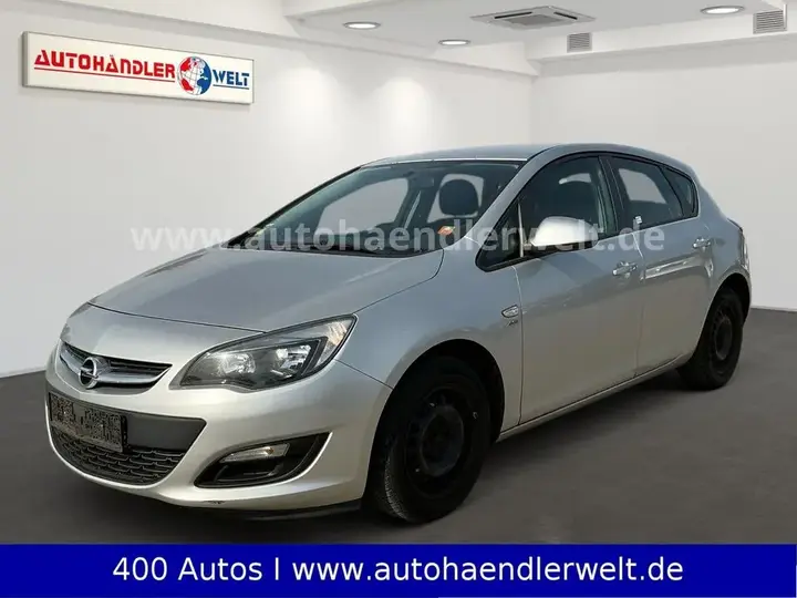 Opel Astra J