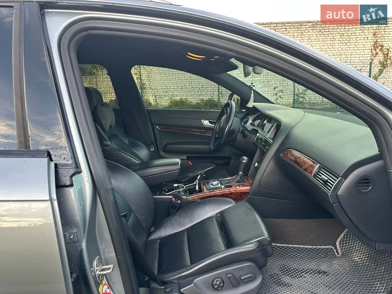 Audi A6 Allroad 2011 photo 2