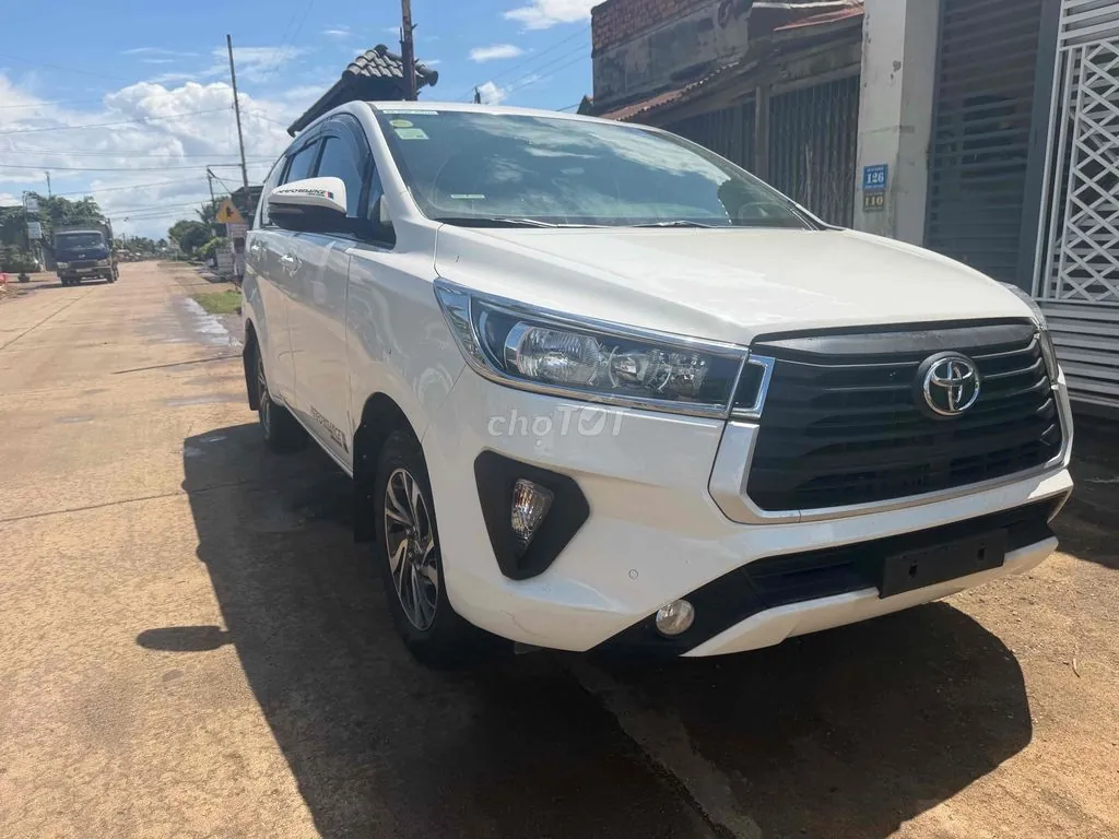 Toyota Innova 2020 photo 2