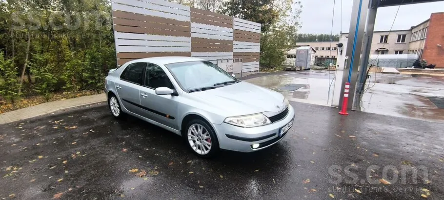 Renault Laguna 2003 photo 2