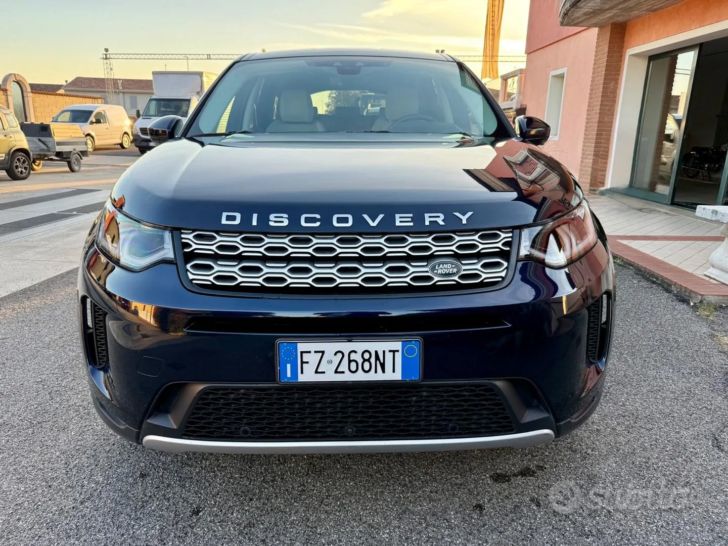 Land Rover Discovery Sport 2019 photo 2