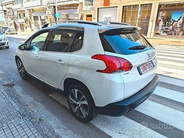 Peugeot 2008 2015 photo 4