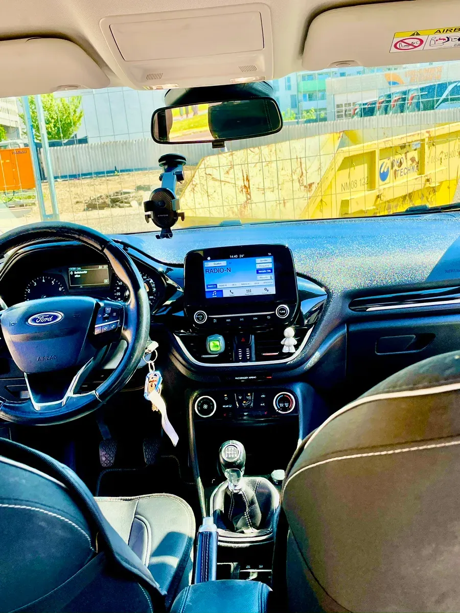 Ford Fiesta 2017 photo 3
