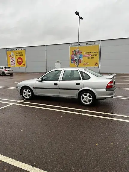 Opel Vectra 1998 photo 3