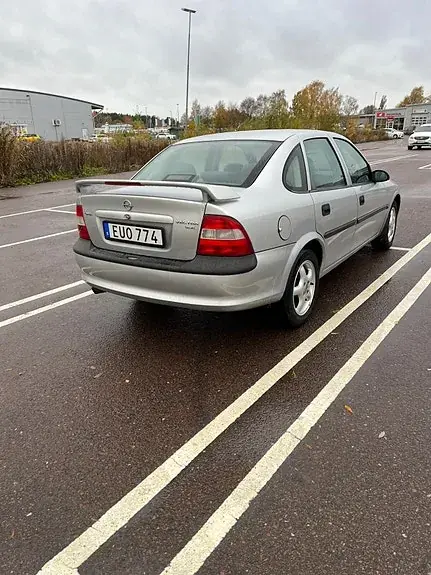 Opel Vectra 1998 photo 4