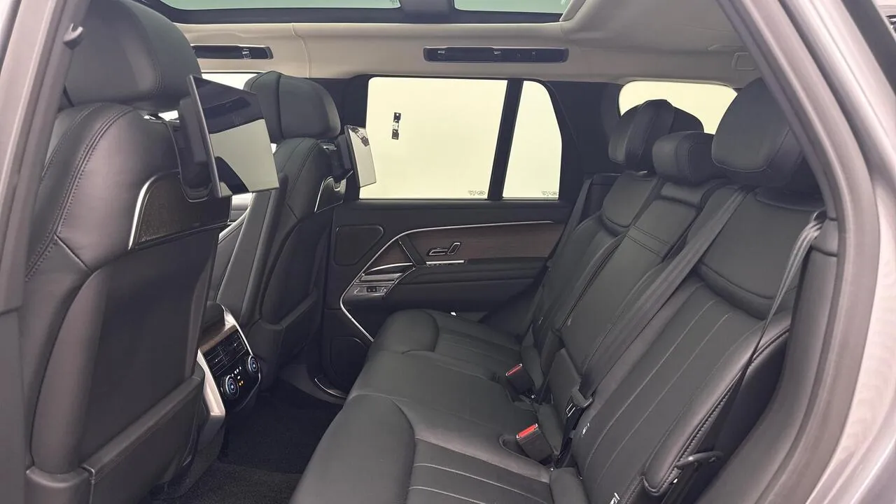 Land Rover Range Rover 2025 photo 4