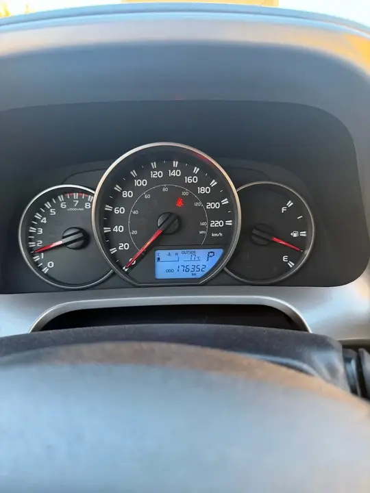Toyota Rav4 2016 photo 2