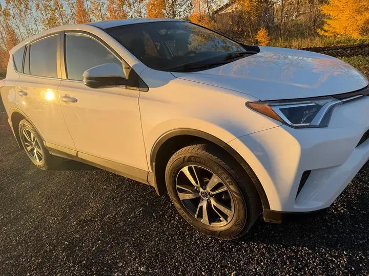 Toyota Rav4 2016 photo 5