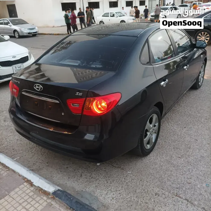 Hyundai Avante 2009 photo 4
