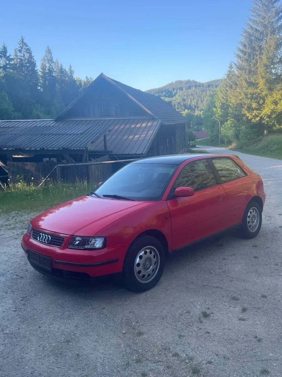 Audi A3 1999 photo 2