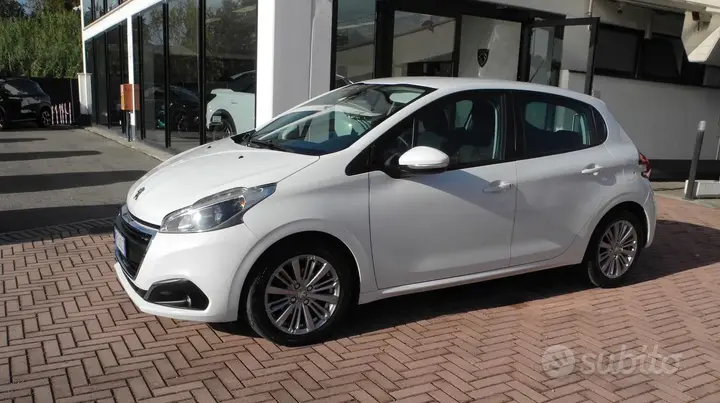 Peugeot 208 2017 photo 4