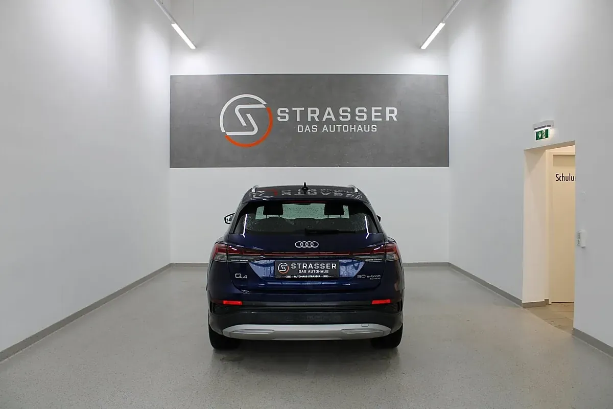 Audi Q4 2021 photo 3