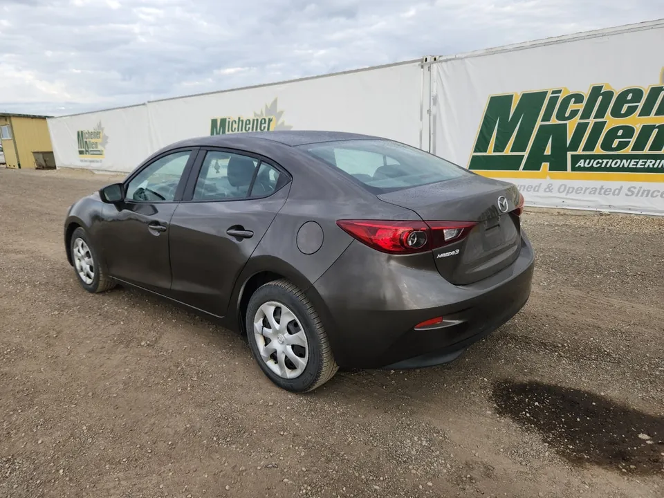 Mazda Mazda3 2015 photo 3