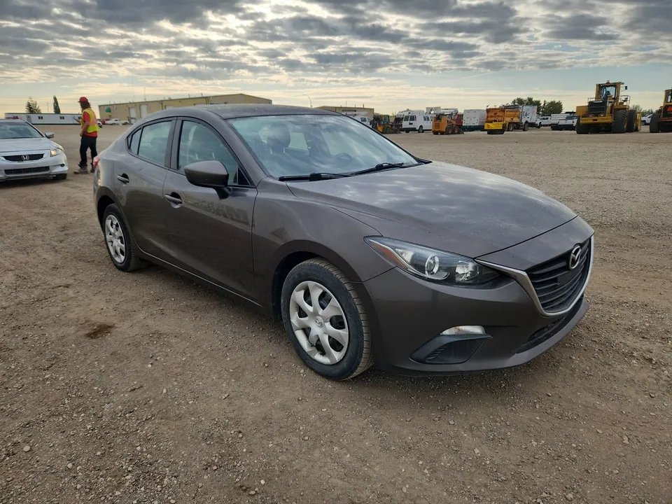 Mazda Mazda3 2015 photo 2