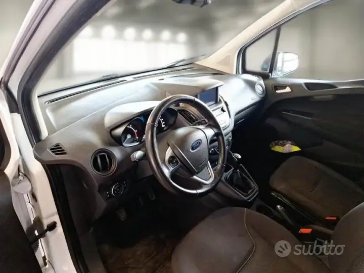 Ford Transit Courier 2022 photo 3