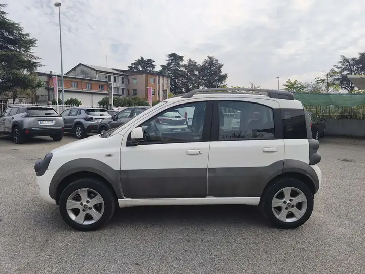 Fiat Panda 2011 photo 3