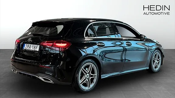 Mercedes-Benz A200 2023 photo 2