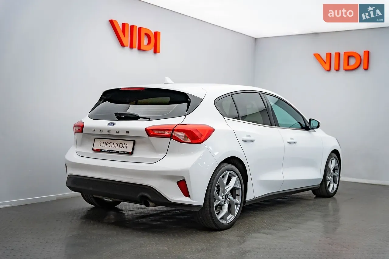 Ford Focus 2020 photo 2